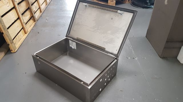 Stainless Steel Enclosure - 316 Stainless Steel